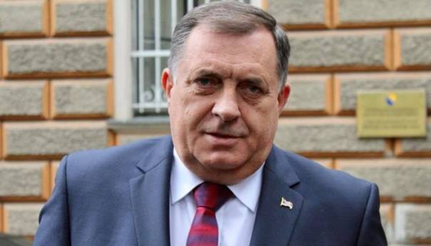 Dodik: Zakonom propisati da je imovina u RS njeno vlasništvo
