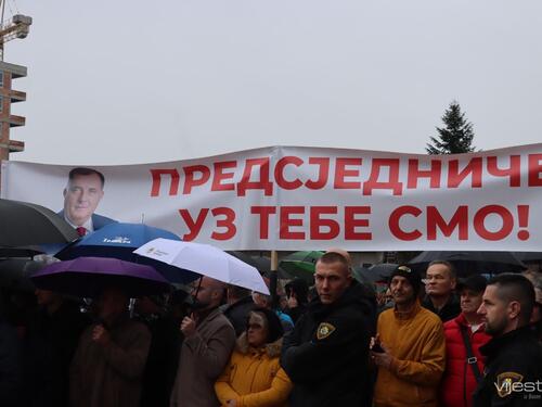 Dodikove pristalice i danas pred Sudom BiH