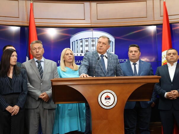 Dodiku oduzet mandat: Ko je predsjednik RS?!