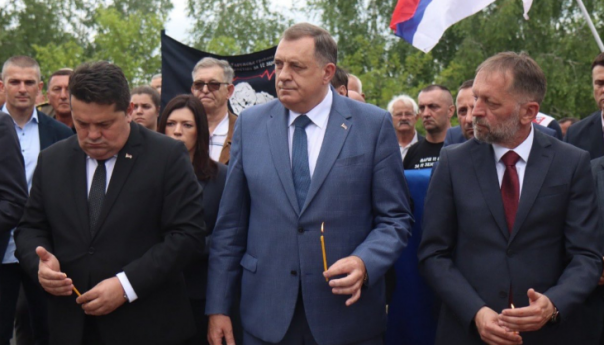 Dodik zabranio načelniku obraćanje, SDS ga pita gdje je bio 1992.?