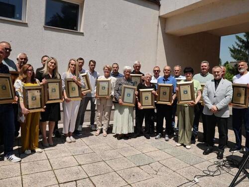 Dodjelom plaketa obilježen Dan branilaca Bihaća