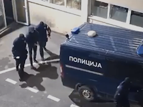 "Dogovorili ubistvo Vučića": Objavljen video privođenja osumnjičenih