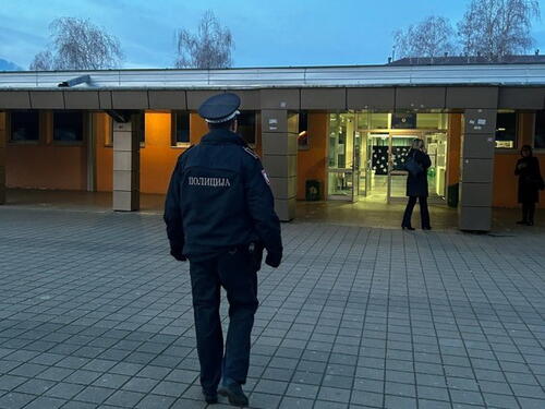 Dojave o bombi u školama u Banjaluci, Prnjavoru, Laktašima, Trebinju i Doboju