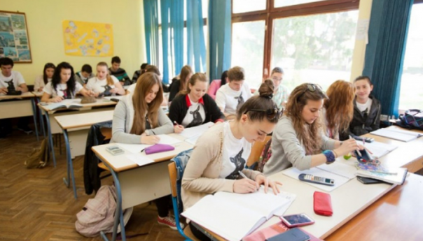Dojave o bombama u beogradskim školama lažne, nastava normalizovana