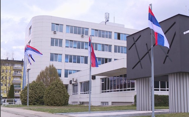 Dojave o bombama u školama širom RS, policija na terenu
