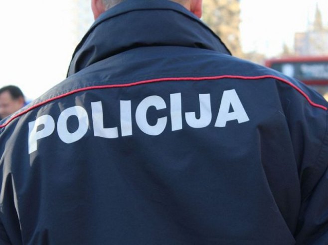 Dojave o bombama u tri škole na Cetinju