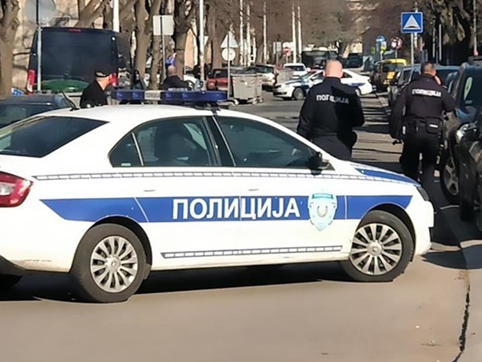 Dojave o bombama u više beogradskih škola
