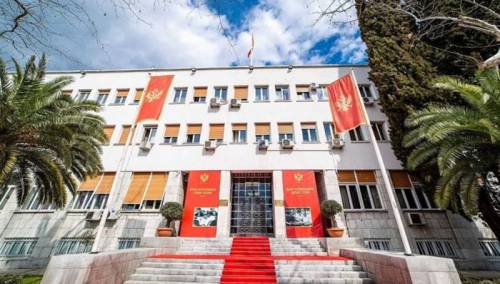 Dojave o bombi u školama u Crnoj Gori, evakuisana i zgrada Skupštine