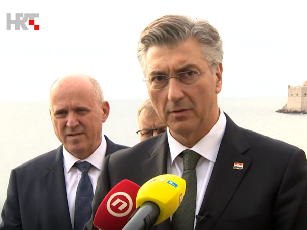 Dojave o bombi u zagrebačkom HDZ-u i KBC-u Zagreb bile su lažne