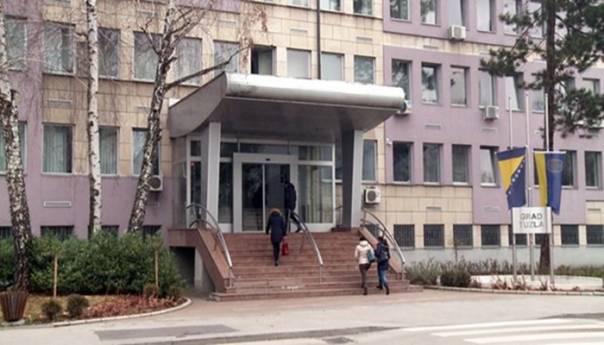 Dojava o bombi u zgradi Gradske uprave Tuzla