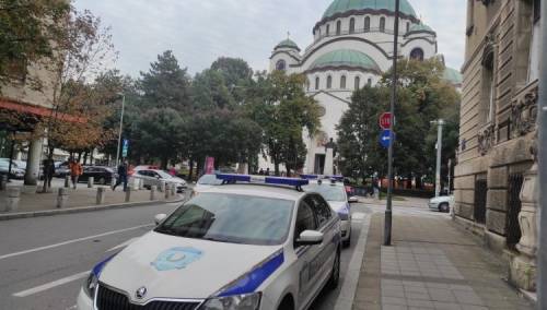 Dojave o postavljenim bombama širom Beograda, policija ispred Hrama Svetog Save