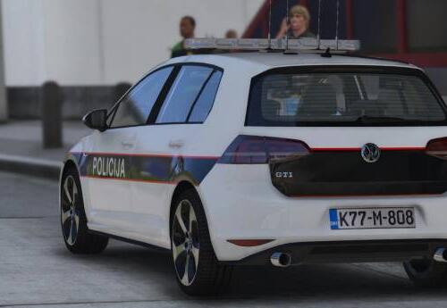 Dojave o postavljenim bombama u nekoliko škola u KS