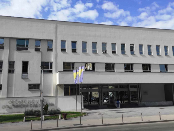 Dojavljena bomba u Općinskom sudu Tuzla