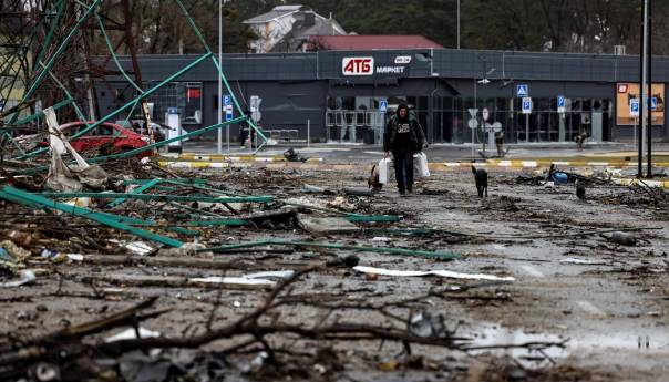 Dok cijeli demokratski svijet osuđuje masakr u Buči, Rusija ga negira