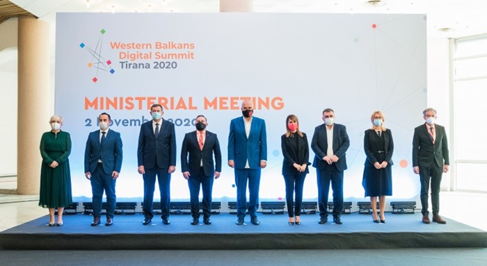 Dok je EU odmakao u digitalnom dobu, mi moramo trčati da premostimo jaz