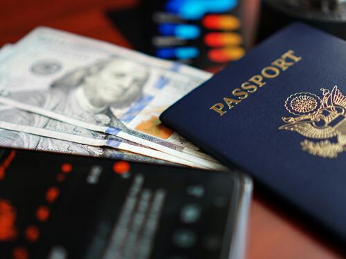 Dok pokušavaju spriječiti imigraciju: Amerikanci sve češće napuštaju zemlju