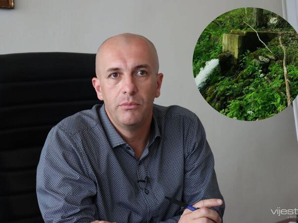 Dok se u Vogošći čista voda prosipa u potok, Vlada KS prijeti redukcijama