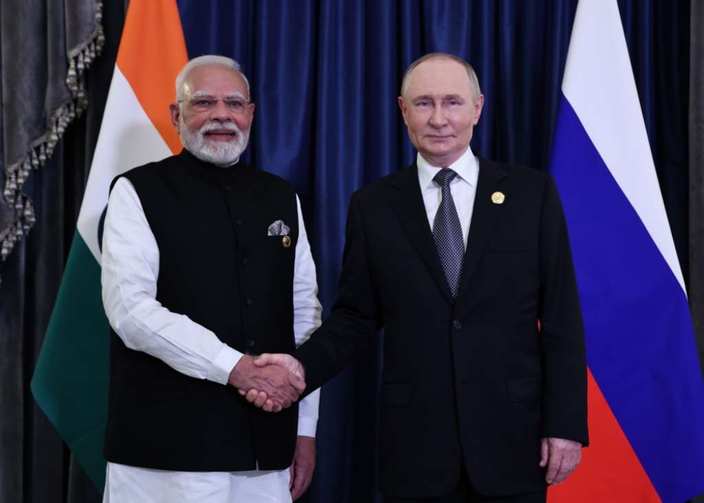Dok Trump hladi odnose SAD-a i Indije, Modi se približava Kini i Rusiji