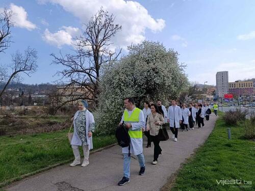 Doktori u Tuzlanskom kantonu od jutros u generalnom štrajku