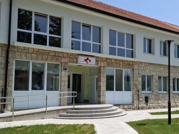 Doktorica veličala zločinca Mladića pa dobila otkaz u bh. gradu