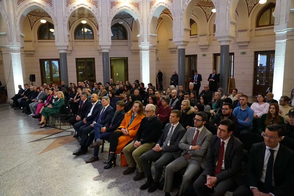 Dokumentarnim filmom i izložbom počeo program obilježavanja početka opsade Sarajeva