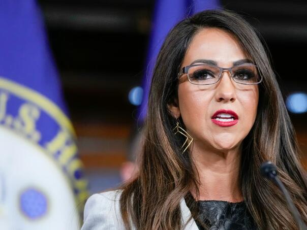 Dokumenti o Epsteinu razotkrivaju pukotine u MAGA pokretu