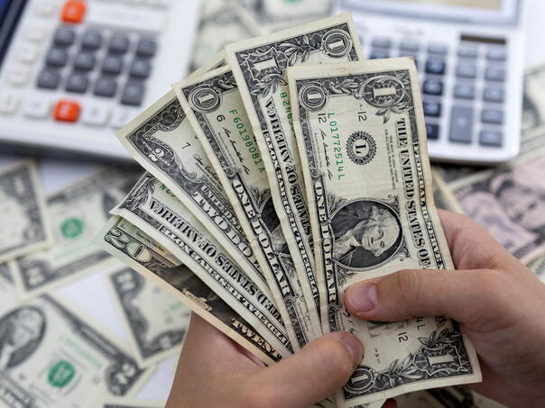 Dolar ojačao drugu sedmicu zaredom: Više je razloga