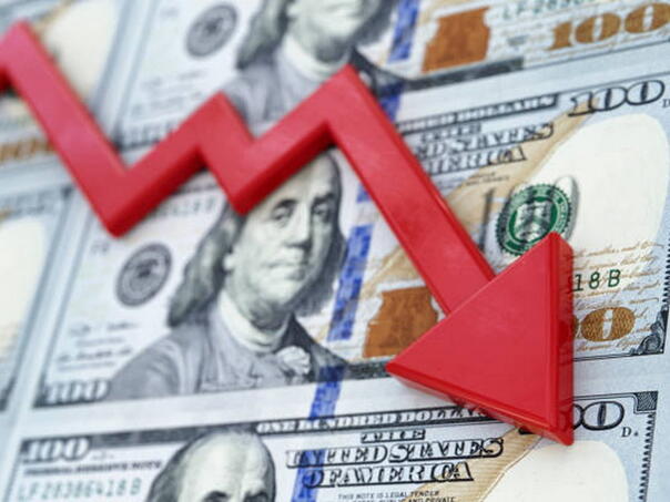 Dolar oštro pao: Hoće li Powell signalizirati smanjenje kamata?