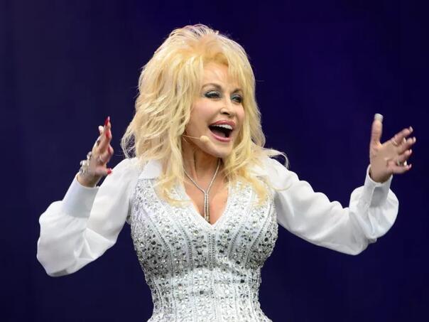 Dolly Parton kroz riječi koje će se pamtiti: Ako vidiš nekog bez osmijeha, pokloni mu svoj