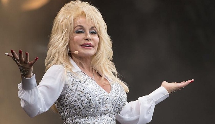 Dolly Parton ne želi svoj kip pred parlamentom Tennesseeja