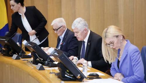 Dom naroda BiH danas o budžetu institucija za 2022.