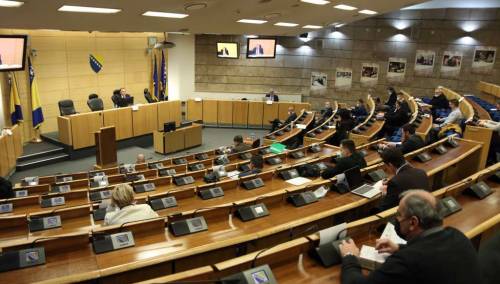 Dom naroda FBiH o zabrani pušenja u zatvorenom