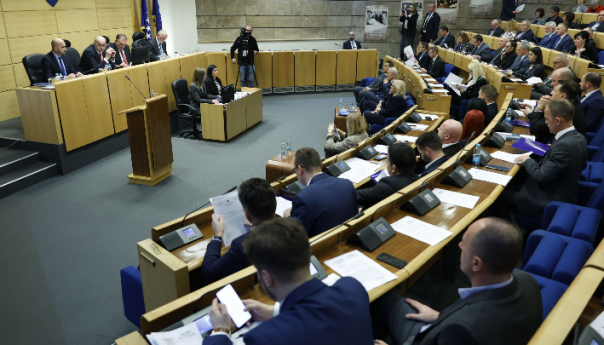Dom naroda FBiH usvojio izmjene zakona kojim će se povećati invalidnine