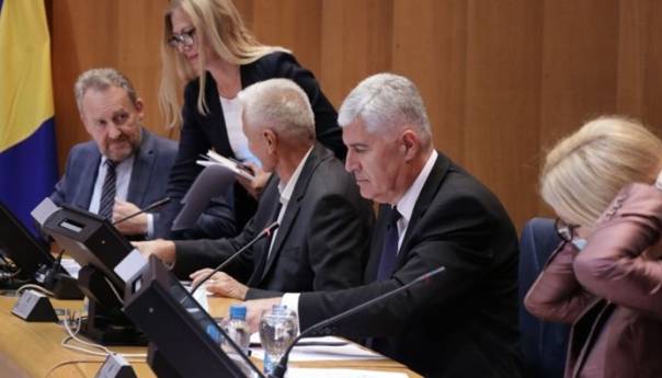 Dom naroda odbio Prijedlog zakona o prestanku mandata VTSV-a