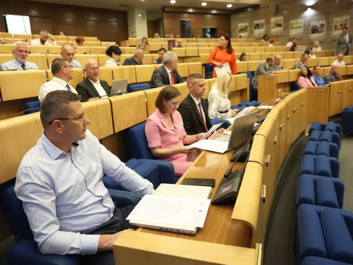 Dom naroda odobrio Strategiju razvoja socijalnog sistema i dječije zaštite u FBH
