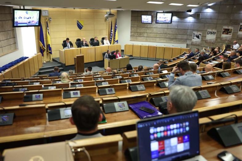 Dom naroda Parlamenta FBiH danas o pravu porodilja na prisustvo pratnje tokom trajanja poroda