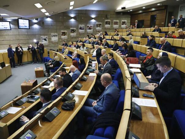Dom naroda Parlamenta FBiH prihvatio predložene izmjene Zakona o bankama