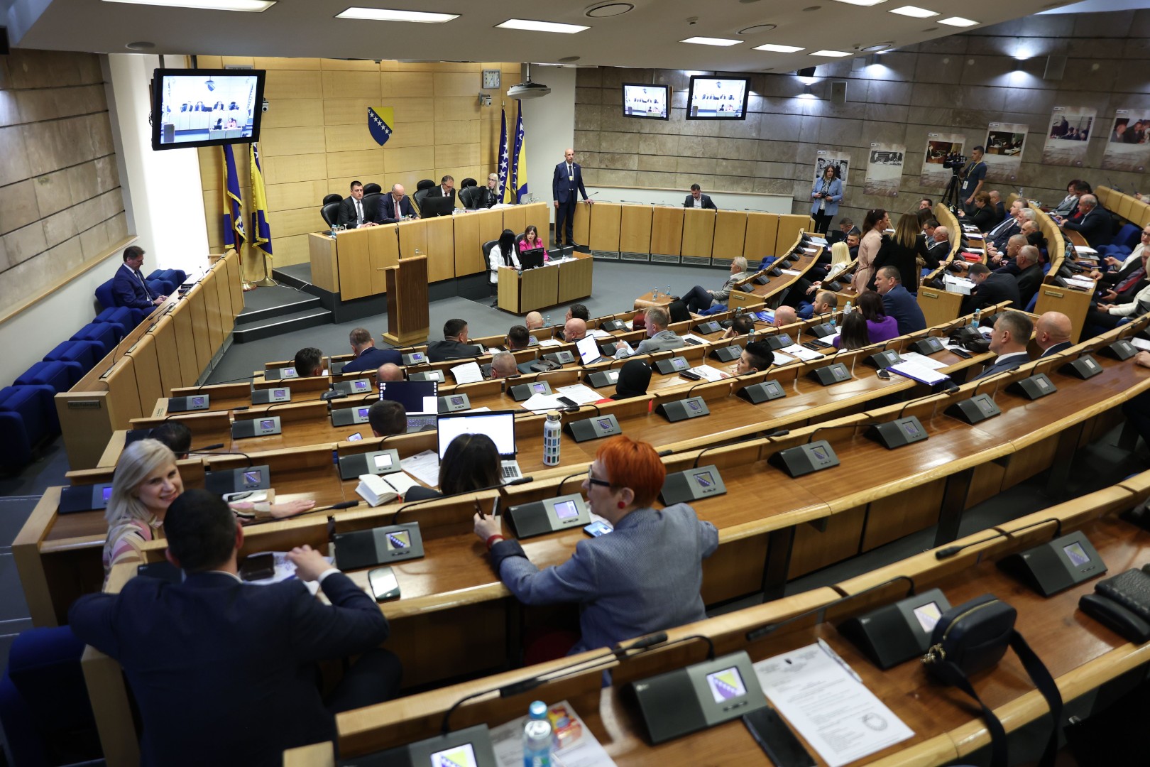 Dom naroda: Smanjuje se zbirna stopa doprinosa za 13,25 posto