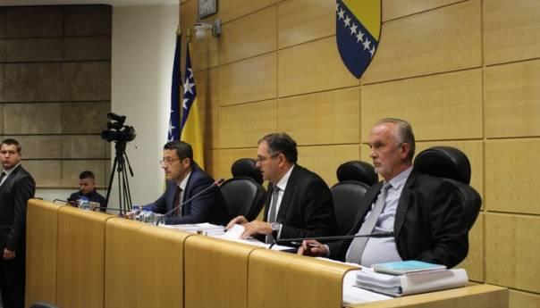 Dom naroda Parlamenta Federacije BiH zasjedat će uz mjere epidemiološke zaštite