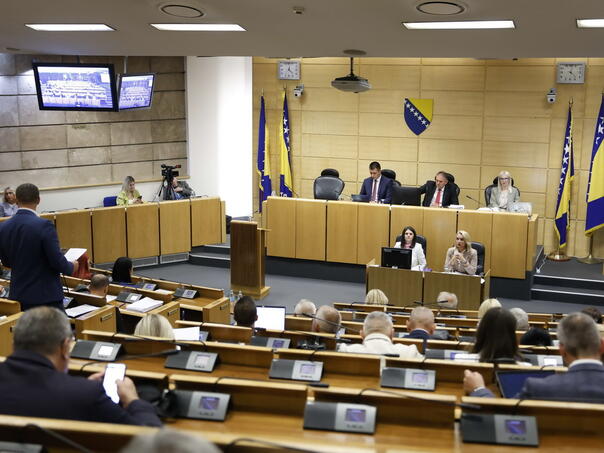 Dom naroda PFBiH podržao pravo porodilja na prisustvo pratnje tokom trajanja poroda