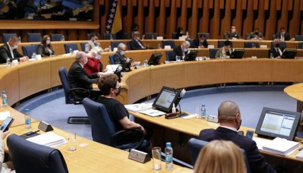 Dom naroda PSBiH nije podržao ukidanje jubilarne nagrade