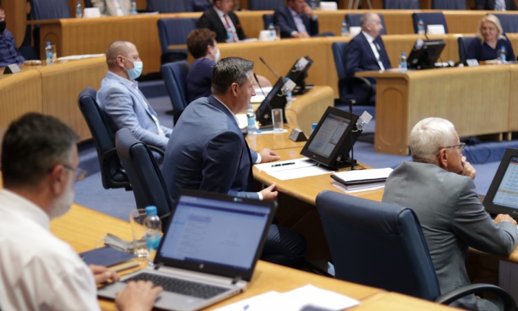 Dom naroda PSBiH podržao izmjene Zakona o javnim nabavkama