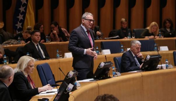 Dom naroda PSBiH podržao povećanje plata vojnicima u Oružanim snagama