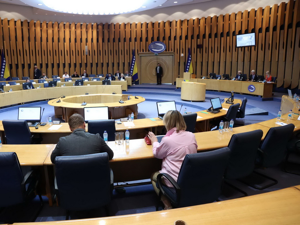 Dom naroda PSBiH sutra o inicijativi za smjenu kadrova SNSD-a