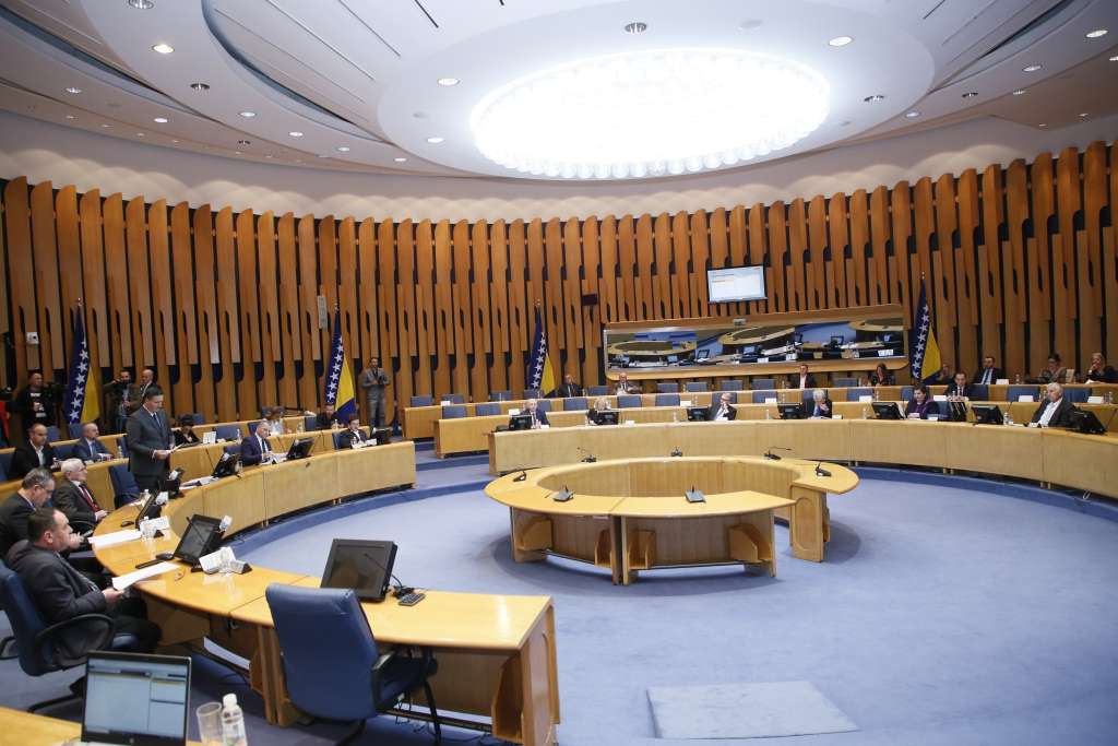 Dom naroda sutra o plaćama, akcizama, PDV-u, sukobu interesa...