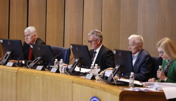 Dom naroda usvojio zakon o ukidanju PDV-a na doniranu hranu