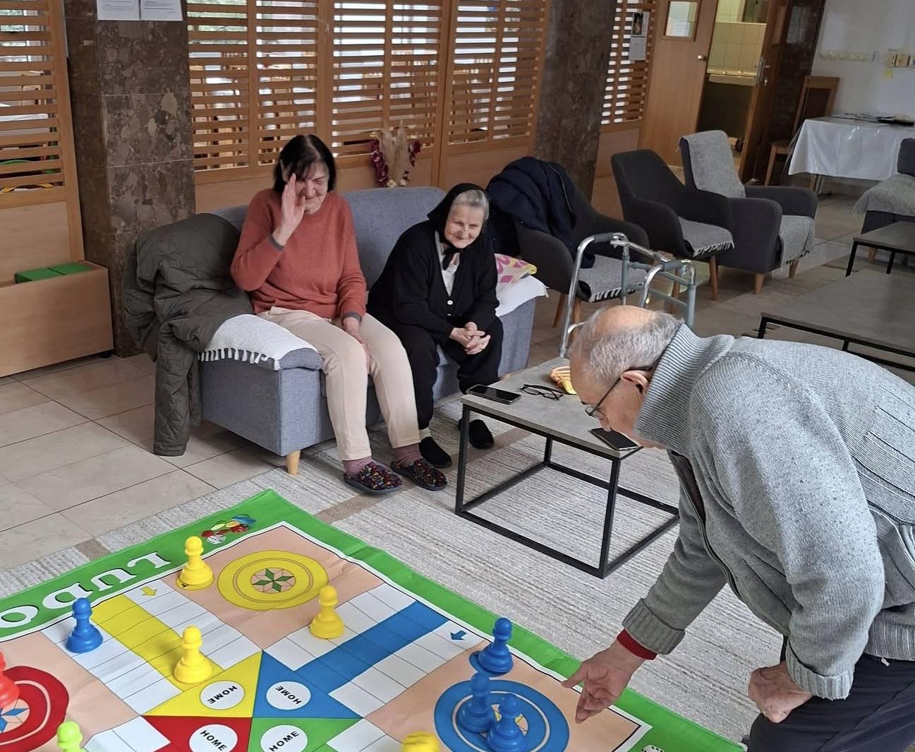 Domovi za starije u FBiH pretrpani, a ovo su visoke cijene!