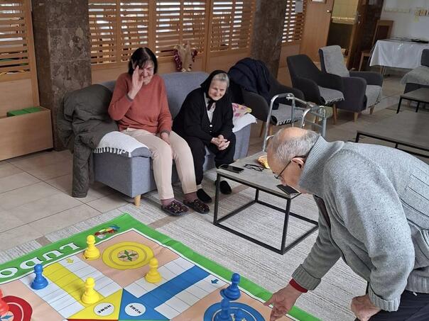 Domovi za starije u FBiH pretrpani, a ovo su visoke cijene!