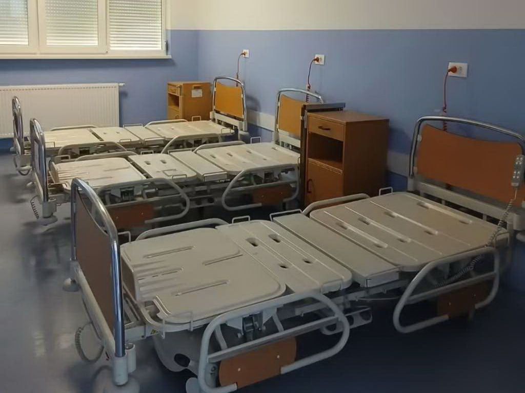 Donacija iz Austrije: Kantonalnoj bolnici u Bihaću 45 novih električnih kreveta