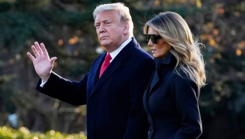 Donald i Melania Trump čestitali katolički Božić Amerikancima